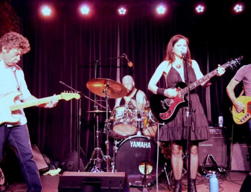 Carmen Toth – live show video